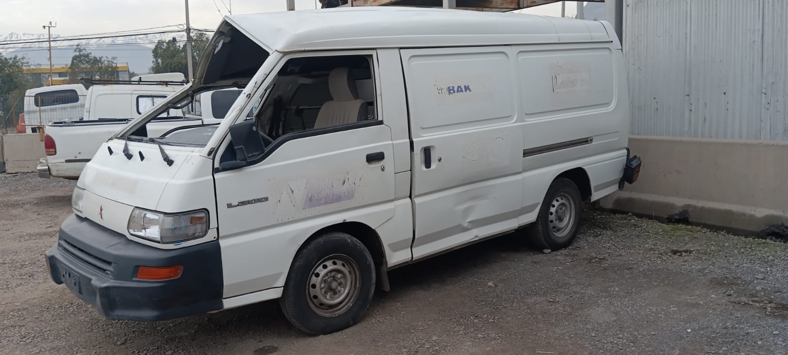  Mitsubishi L300 2008    EN DESARME